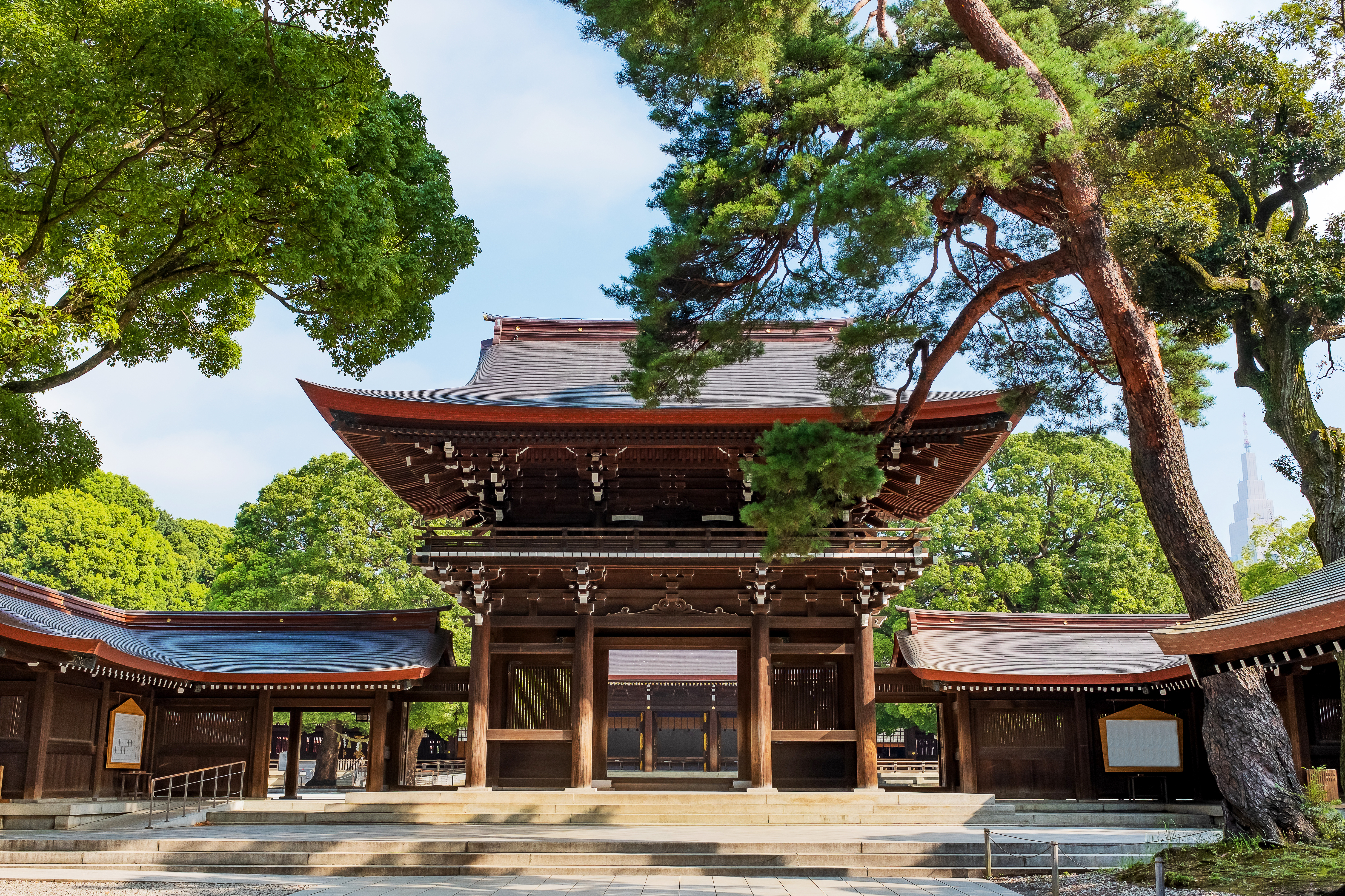 Zájazd po Japonsku zahŕňa návštevu chrámu Meji Jingu