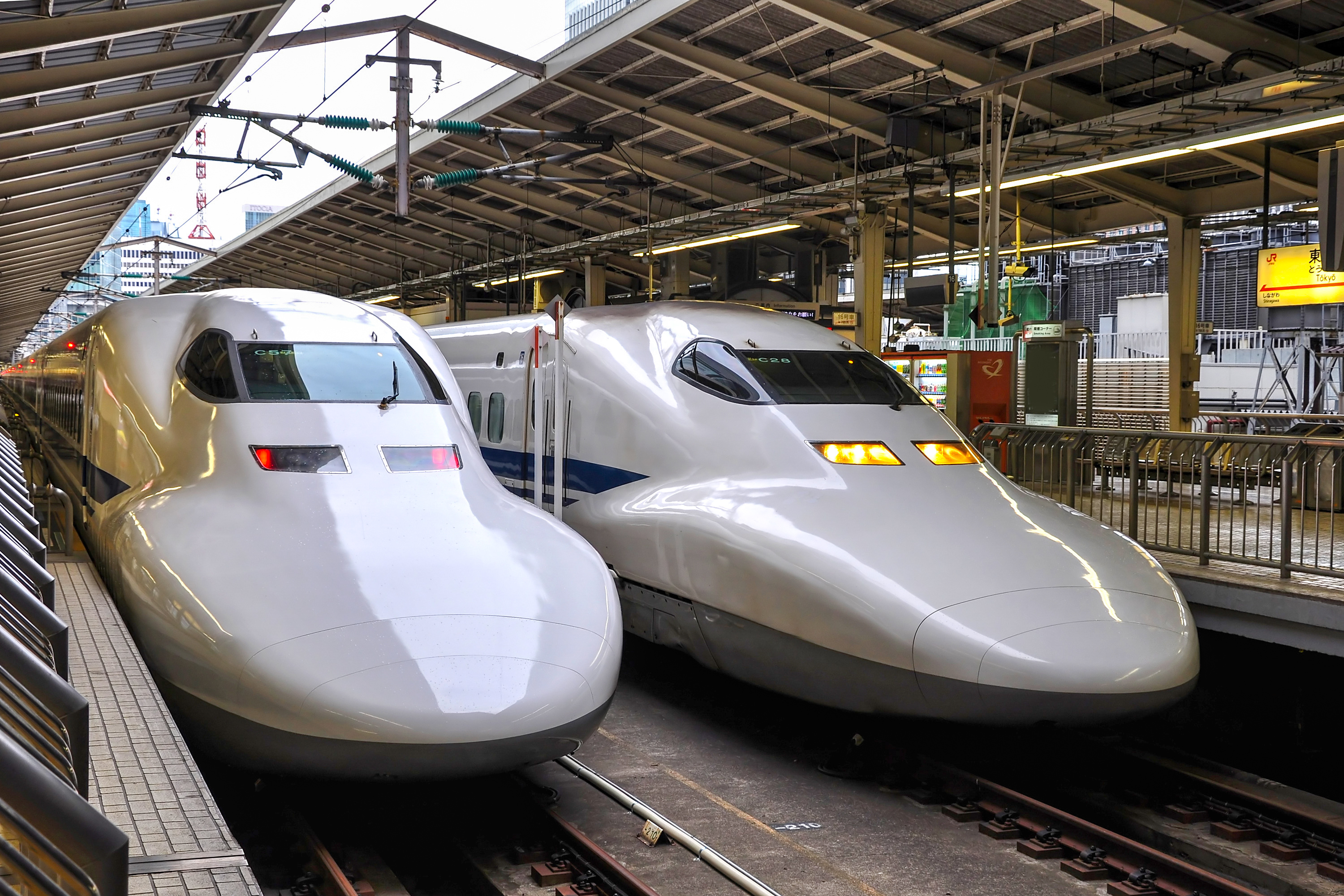 Na zájazde po Japonsku sa medzi Tokiom a Kjotom presúvame rýchlovlakom Shinkansen