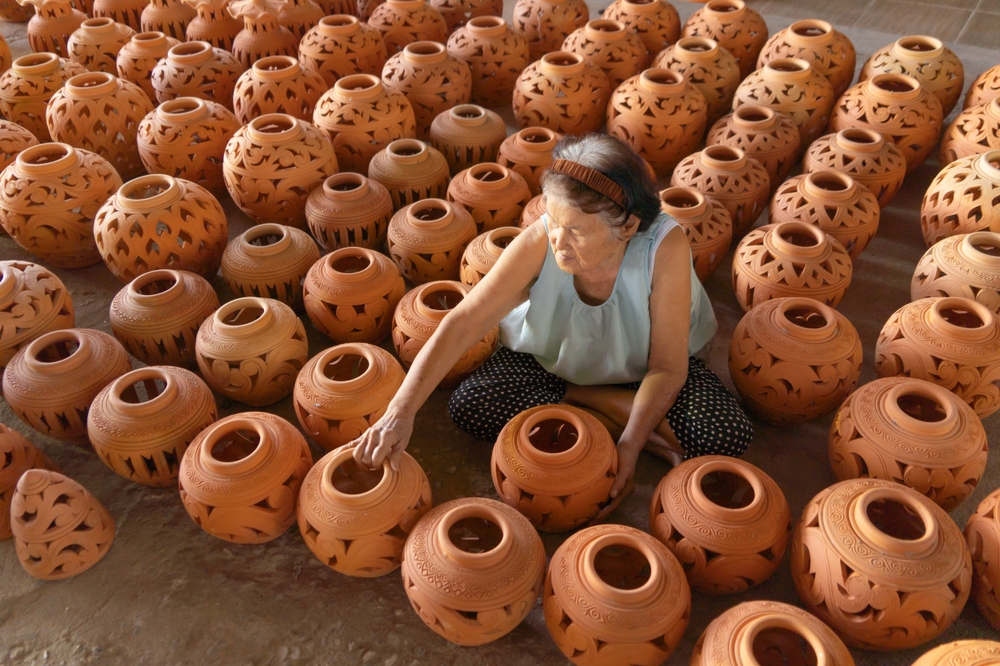THAJSKO_Sukhothai_keramika