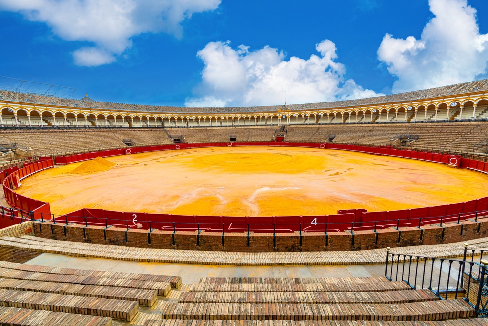 Historická býčia aréna Plaza de Toros de la Real Maestranza v Seville, jedna z najznámejších arén v Andalúzii